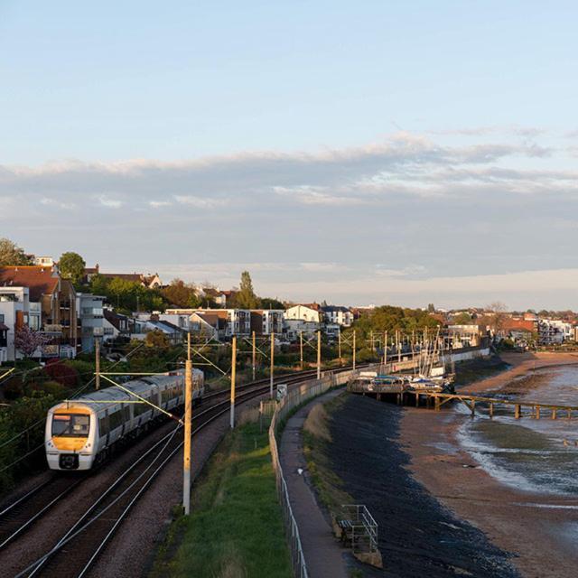 Marine Villa Hotel & Suites - Close To Beach, Train Station & Southend Airport Luaran gambar