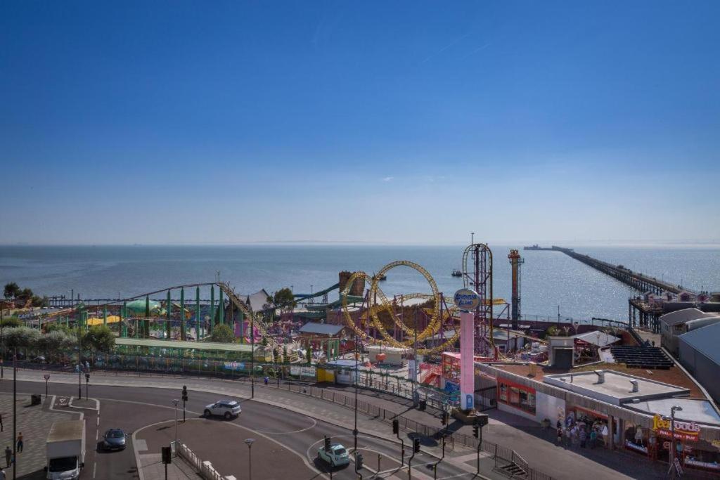 Marine Villa Hotel & Suites - Close To Beach, Train Station & Southend Airport Luaran gambar