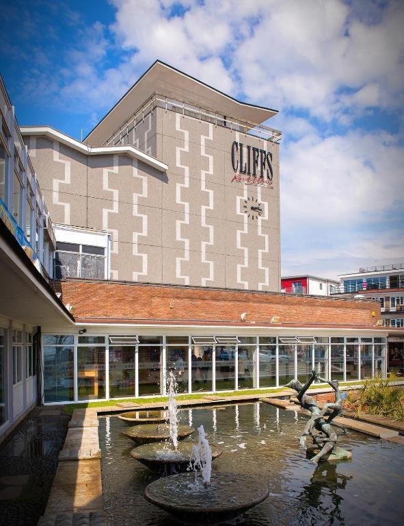 Marine Villa Hotel & Suites - Close To Beach, Train Station & Southend Airport Luaran gambar
